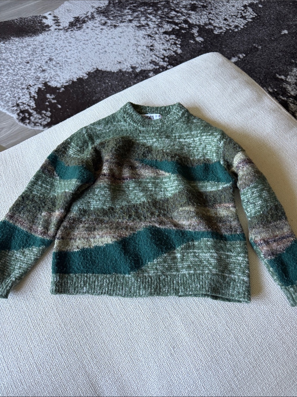 Zara Multitone Green Striped Crewneck Sweater